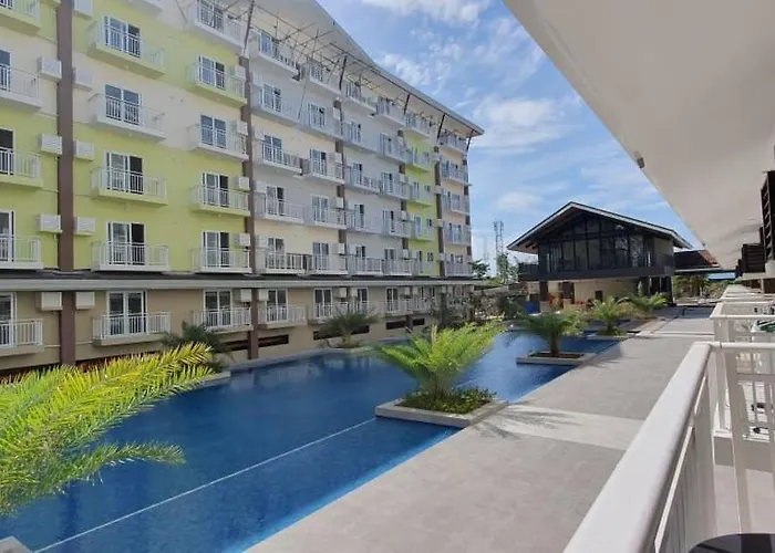 アパート Amani Grand Residences By Jc Spacerentals Balcony Pool View, Ground Floor, 5mins From Airport, Free Wifi, Netflix マクタン