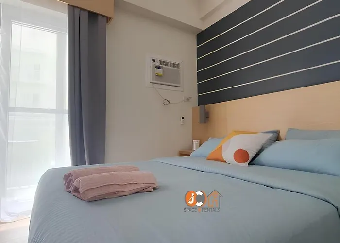 Amani Grand Residences By Jc Spacerentals Balcony Pool View, Ground Floor, 5mins From Airport, Free Wifi, Netflix マクタン