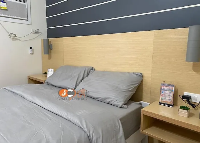 Amani Grand Residences By Jc Spacerentals Balcony Pool View, Ground Floor, 5mins From Airport, Free Wifi, Netflix マクタン